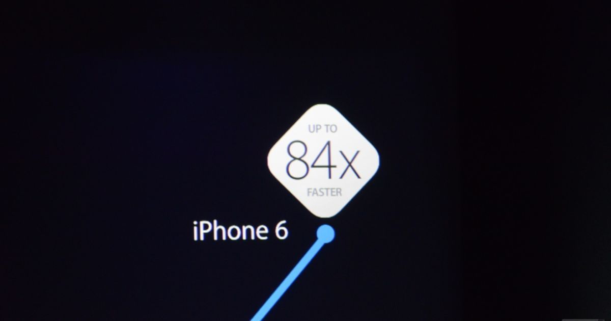 Apple представила два нових смартфона: iPhone 6 та iPhone 6 Plus / © The Verge