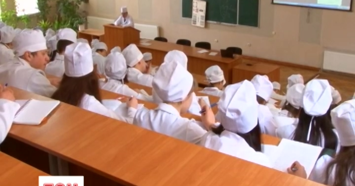 Луганським студентам-медикам пропонують російські дипломи