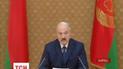 "Мы же не щенки, чтобы нас за загривок водить", - возмущенно сказал Лукашенко