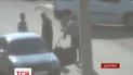 Маріуполь обурило відео, де нібито українські військові грабують городян