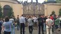 Активисты пикетировали особняк Ахметова