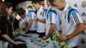 Футболисты сборной Украины провели автограф-сессию для болельщиков в Киеве