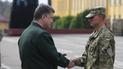 Президент нагородив курсантів орденами.