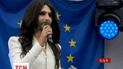 Кончита Вюрст спела перед Европарламентом