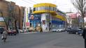Снаряды попали в торговые центры