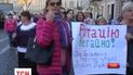 В центре Львова родственники участников АТО заблокировали движение, требуя ротацию