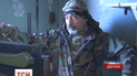 С пулеметом времен Первой мировой войны бойцы защищают донецкий аэропорт
