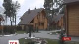 Активисты нашли шесть имений, которые могут принадлежать Януковичу