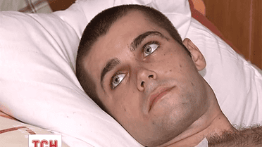 Пораненому героєві потрібна допомога