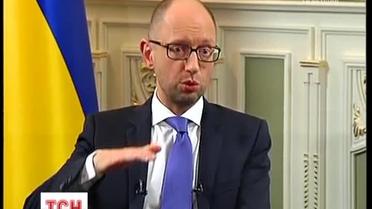 Премьер назвал обвал гривны следствием, а не причиной