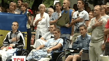 «Музична сотня» влаштувала концерт для поранених бійців