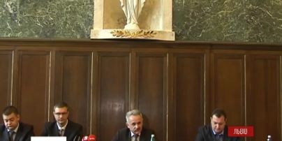 Швидке й об’єктивне розслідування або смітник