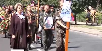 На Рівненщині провели у останню путь двох героїв, що загинули в зоні АТО