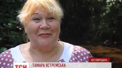 На Житомирщині пенсіонерка врятувала 4-річного хлопчика, який впав у річку і тонув