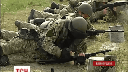 Як навчаються військовій справі майбутні десантники
