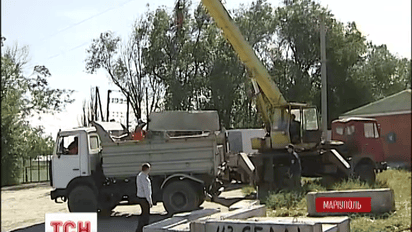 Маріуполь залишається мирним і готується до оборони