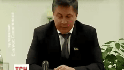 Італія заблокувала фінансові активи Олексія Азарова