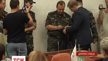 Днепропетровские депутаты уклоняются от армии