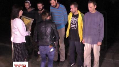 З'явилось відео нічного обміну полоненими між силовиками та бойовиками