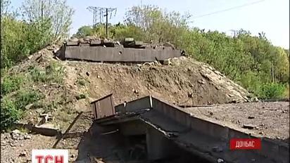 З важких мінометів терористи обстрілюють блокпости українських військ під Горлівкою