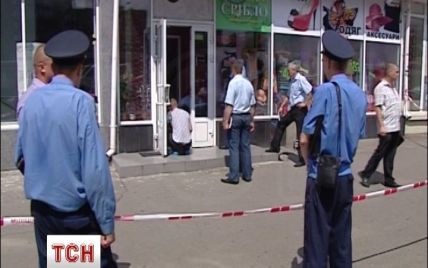 У Києві застрелили грабіжника, який намагався обчистити ювелірний магазин