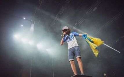 Известный российский рэпер Noize MC размахивал украинским флагом во Львове