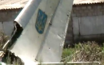 Очевидцы сообщили о сбитом украинском самолете над Харцызском