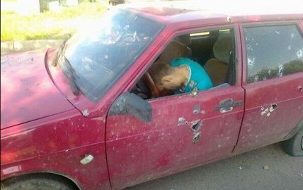 У Краматорську снаряд впав на заправці, загинув водій (відео)
