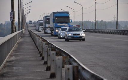 Гуманитарная помощь штаба "Поможем" впервые отправится в Ждановку и Амвросиевку