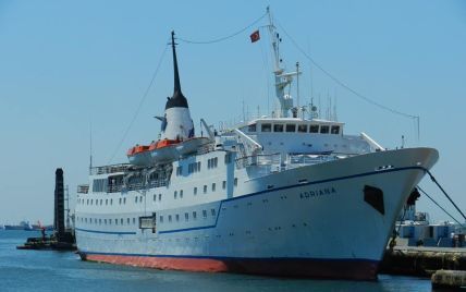 Турецкая компания "плюнула" на законы Украины и отправила лайнер в Севастополь