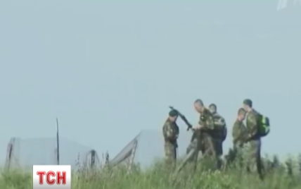 Россия создает огневые позиции: на границе с Украиной окапываются БМП