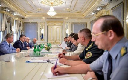 После совещания с силовиками Порошенко рассказал о главном результате АТО