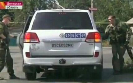 Наблюдатели ОБСЕ возили в своем автомобиле вооруженных боевиков