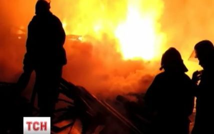 По Киеву прокатилась подозрительная волна масштабных пожаров