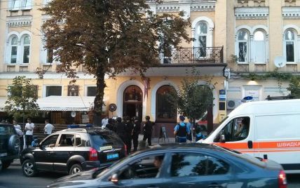 "Самообороновцы" с гранатами и топорами захватили кафе, чтобы отстоять "права собственности" - МВД