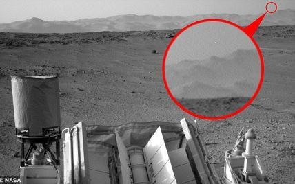 NASA оправдало загадочный яркий объект на снимках Curiosity "глюком" камеры