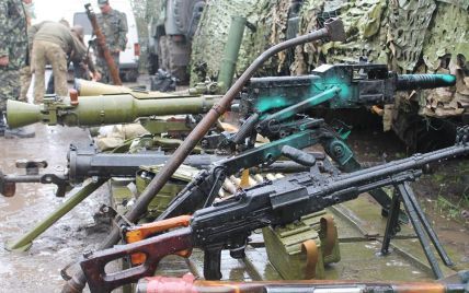 В Донецке задержали командира воинской части, который раздавал оружие террористам