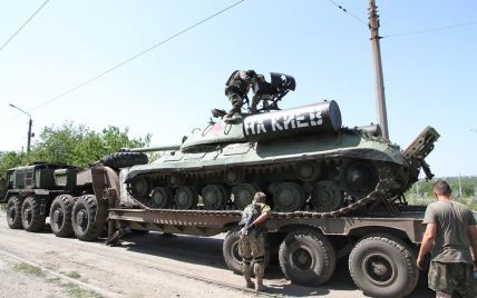 Похищенный боевиками советский танк "на Киев" силовики вернут на постамент