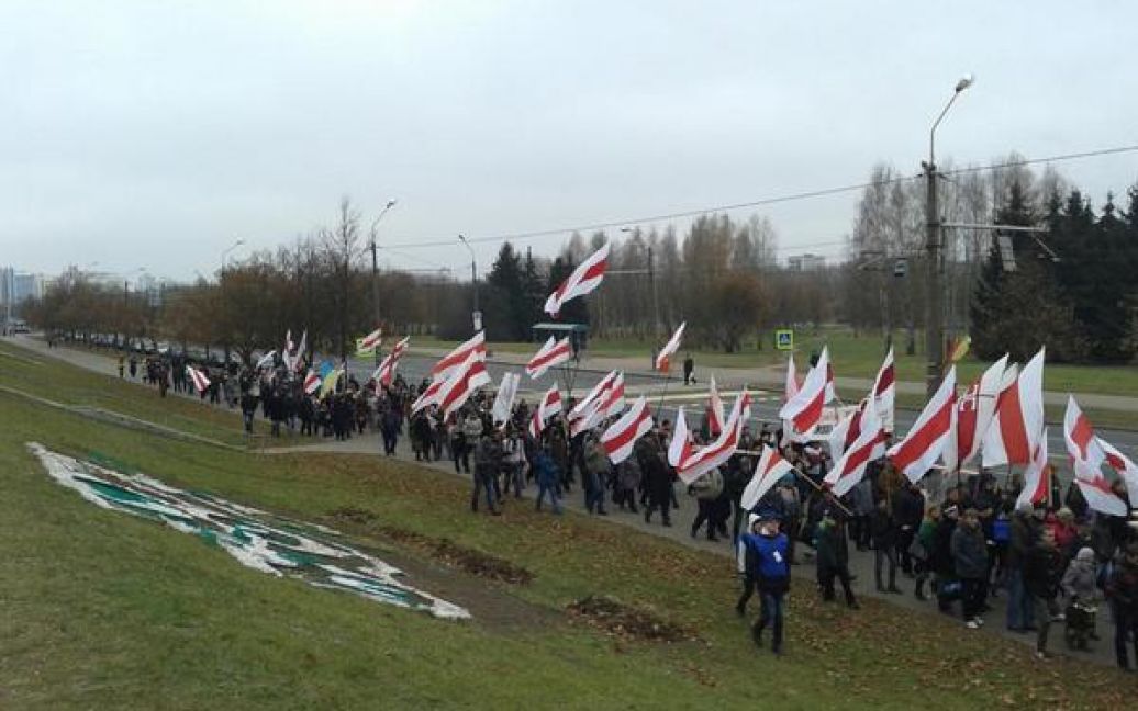 Белорусы на митинге оппозиции поддержали украинцев / © twitter.com/chivekrab
