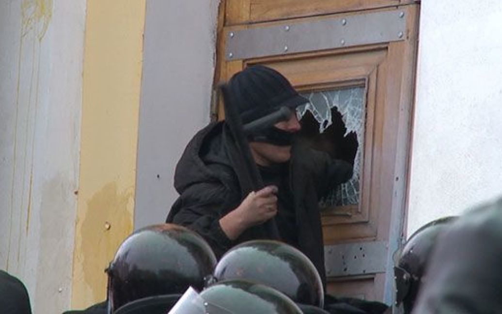6 декабря в центре Винницы произошли массовые столкновения / © mvs.gov.ua