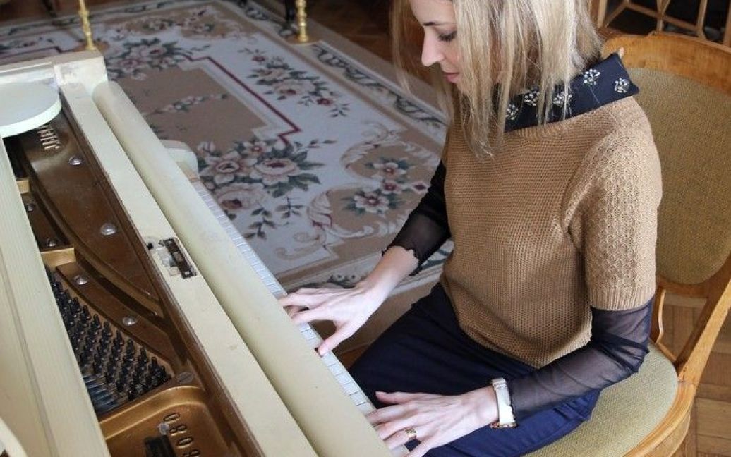 Прокурорша Поклонская сыграла в Ливадийском дворце на рояле / © echo.msk.ru