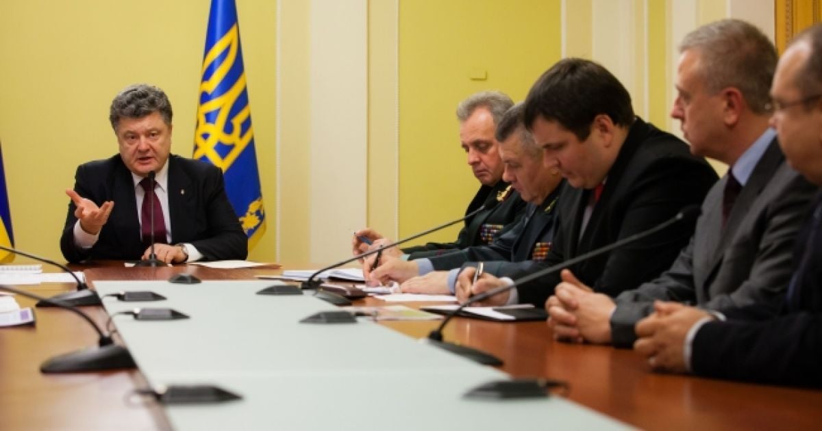 Волонтери будуть залучені до речового, харчового та медичного забезпечення в системі Міністерства оборони / © president.gov.ua