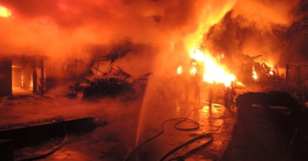 Боротьба із вогнем триває