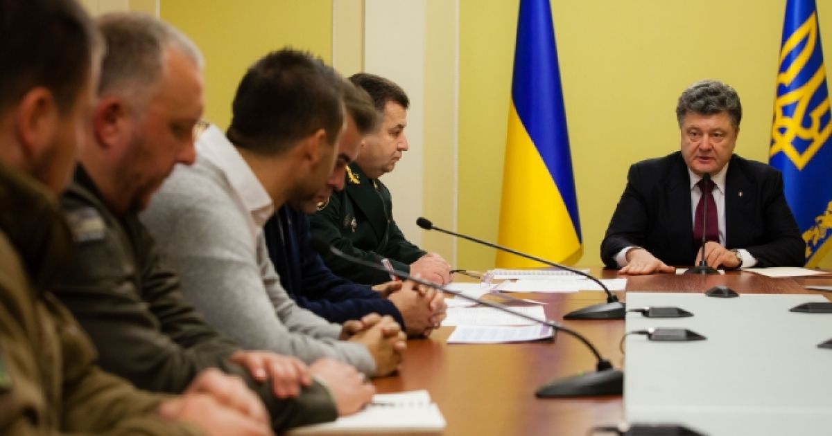 Волонтери будуть залучені до речового, харчового та медичного забезпечення в системі Міністерства оборони / © president.gov.ua