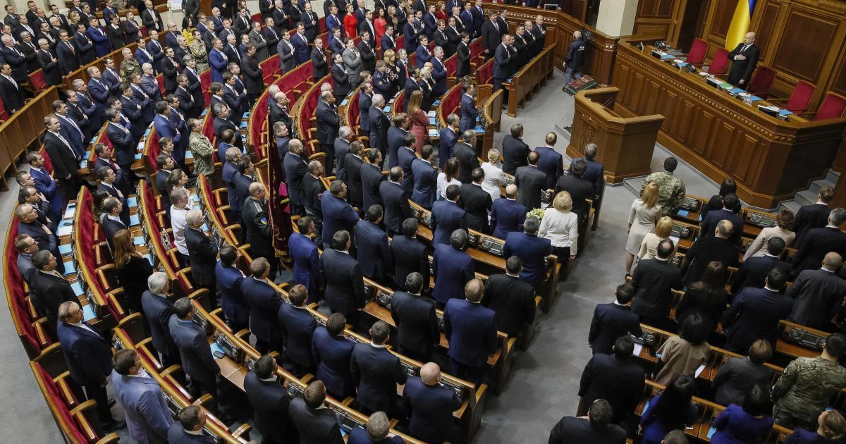 300 нардепів за останні три місяці 2014 року отримали компенсації на оренду житла чи найм готелю