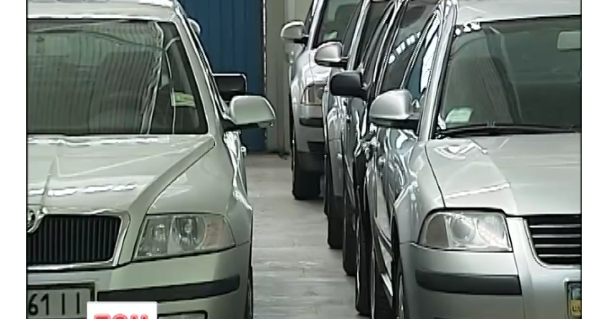 У наступному році з автопарку ДУСі продадуть 150 машин