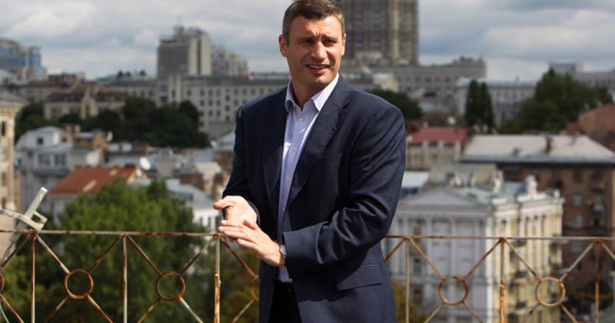 Кличко доручив забезпечити освітлення вулиць і прибудинкових територій в Києві