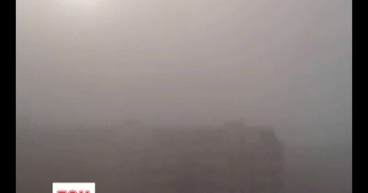 У Москві знову скаржаться на їдкий сморід