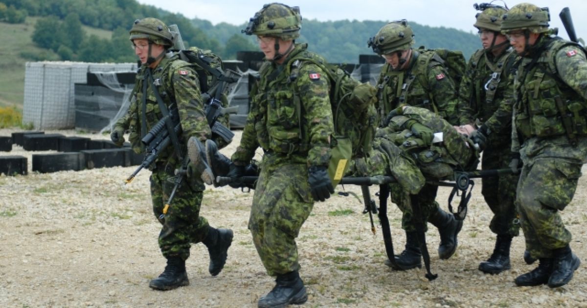 Канадці допоможуть підготувати військову поліцію в Україні.