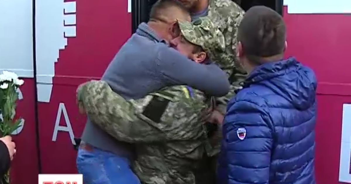 В Житомире встречали "киборгов".